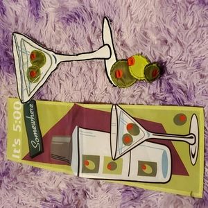 It's 5:00 Somewhere garden flag